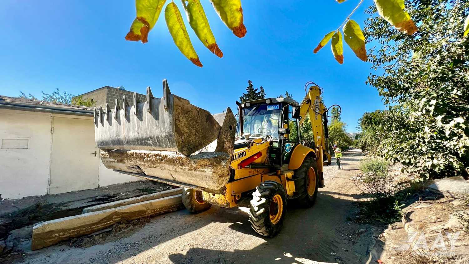 11 Xətai rayonu Cavanşir küçəsinin əsaslı təmirinə start verilib