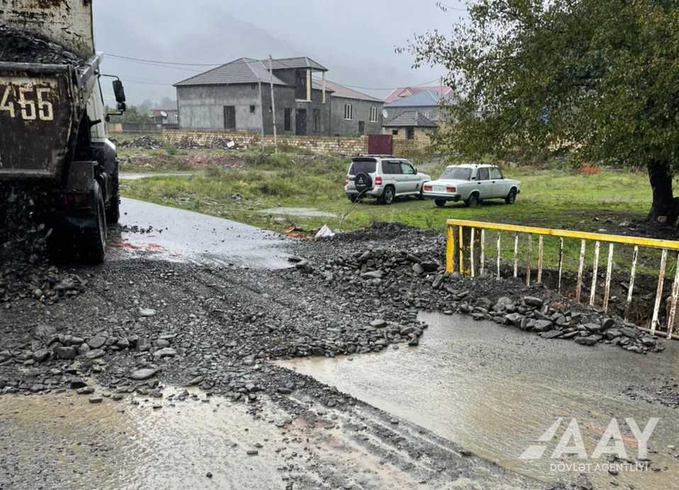 11 Zaqatalada sel sularının ziyan vurduğu körpüdə hərəkət bərpa olunub