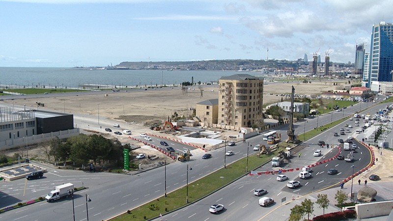 11 Nobel prospektində yeni yeraltı piyada keçidi inşa edilir - VİDEOREPORTAJ