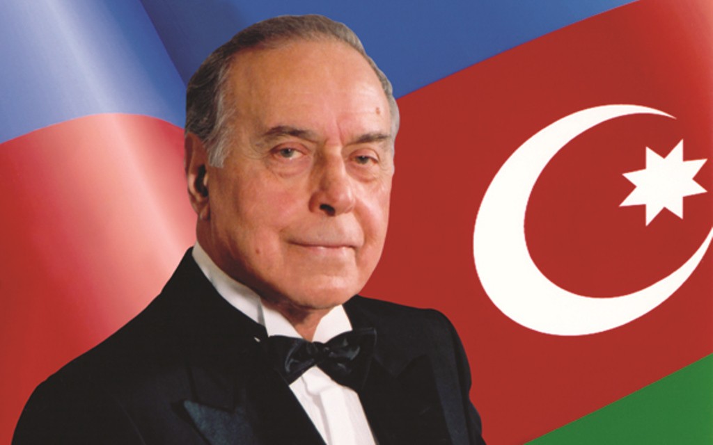 11 Heydər Əliyev yol infrastrukturunun inkişafına qayğı ilə yanaşırdı