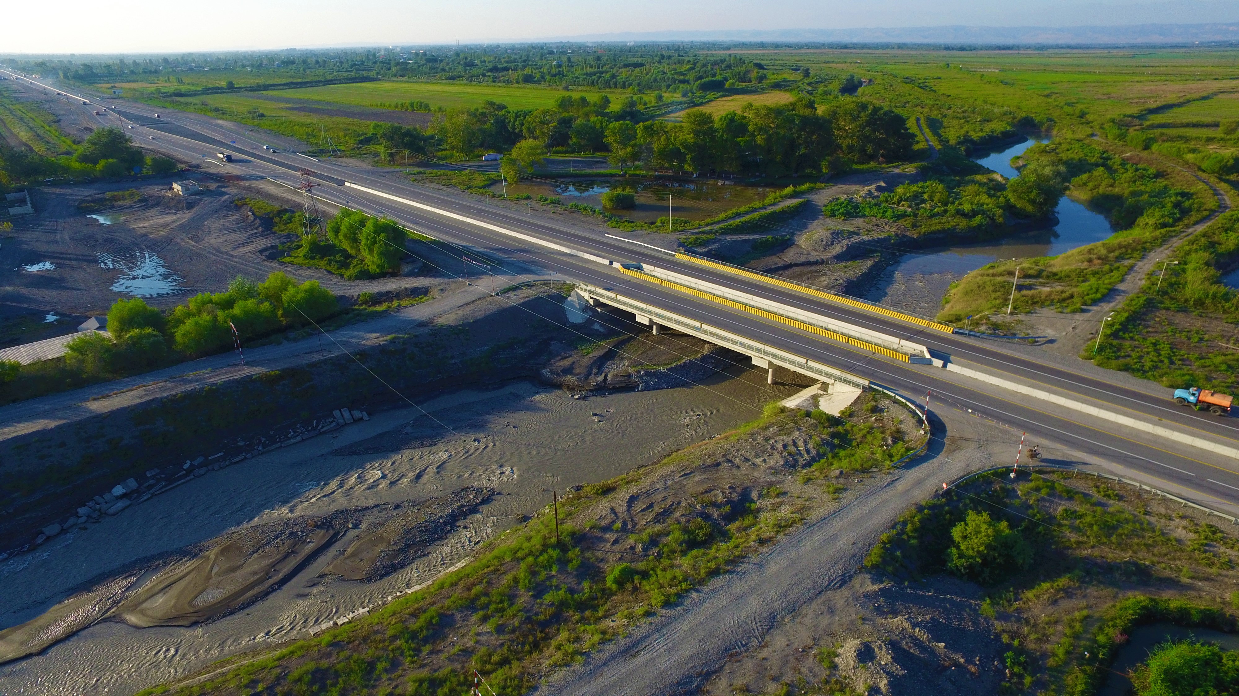 11 Abad və geniş yollar da müstəqilliyimizin bəhrəsidir