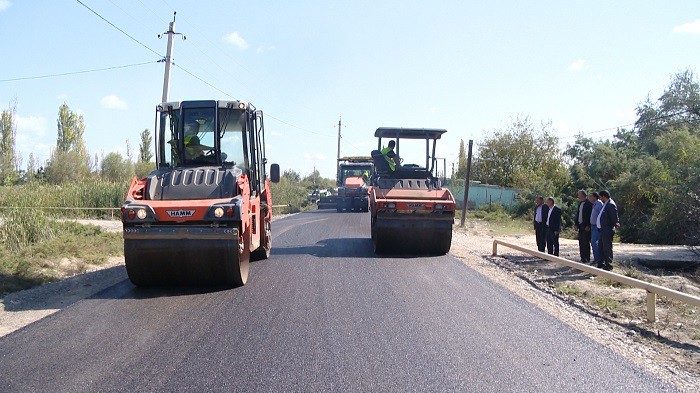 11 Sabirabadda inşa edilən yol 20 min əhalinin gediş-gəlişini asanlaşdıracaq – VİDEOREPORTAJ / FOTO