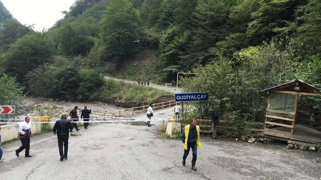 11 Güclü sel Quba-Xınalıq yolunda ciddi fəsadlar törədib - FOTO