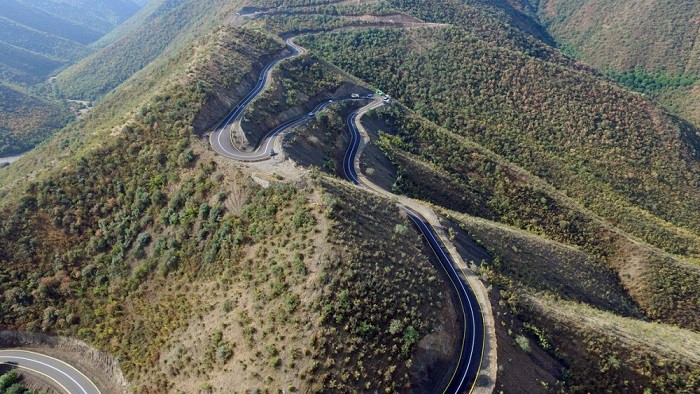 11 Şəmkir-Yeni Göyçə-Dağ Cəyir avtomobil yolunun tikintisi layihəsi