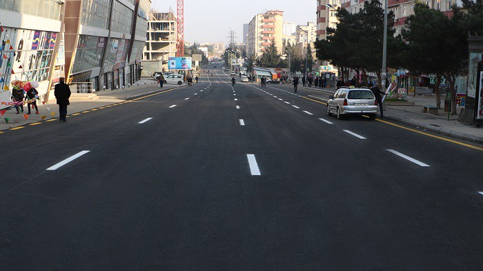 11 Süleyman Sani Axundov küçəsinin də bir hissəsi təmir olunub - FOTO