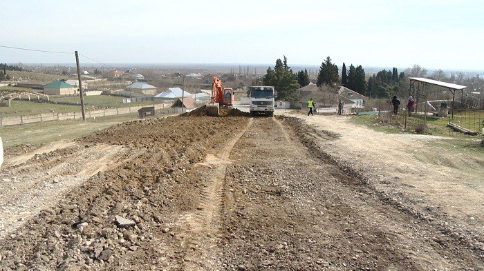 11 Göyçayda 6 yaşayış məntəqəsini birləşdirən avtomobil yolu salınır – VİDEOREPORTAJ / FOTO