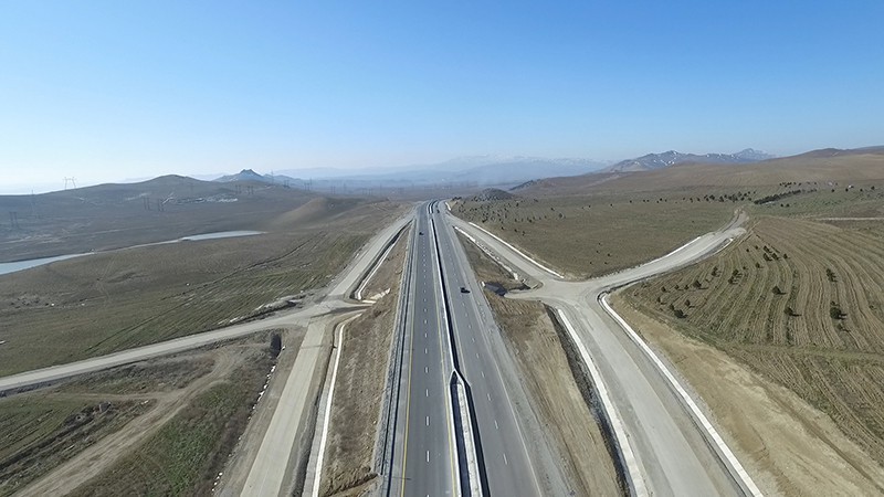 11 Bakı-Şamaxı-Muğanlı avtomobil yolunun 55 -101-ci km-lik Cəngi - Bədəlli hissəsinin (layihə uzunluğu 45 - 91 km) dörd zolağa genişləndirmə layihəsi