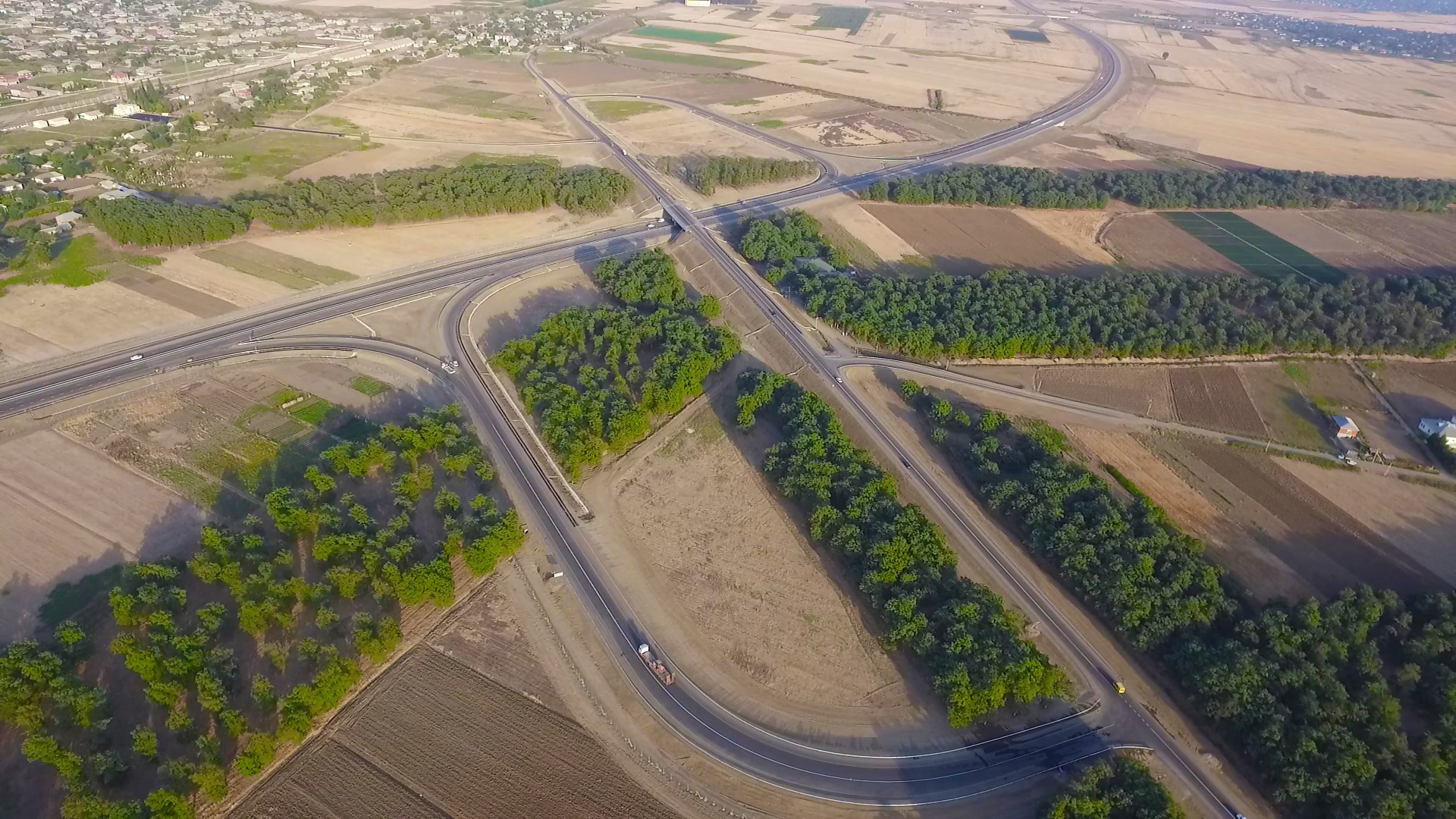 11 Yeni yollar iqtisadiyyatın inkişafına, insanların rahatlığına xidmət edir