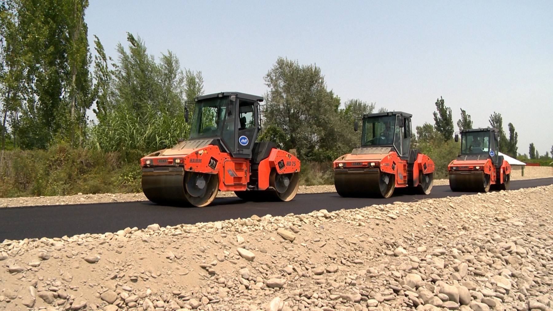 11 Ucarda 35 min əhalinin ürəyincə olan yolun yenidən qurulması bitir - VİDEO / FOTO