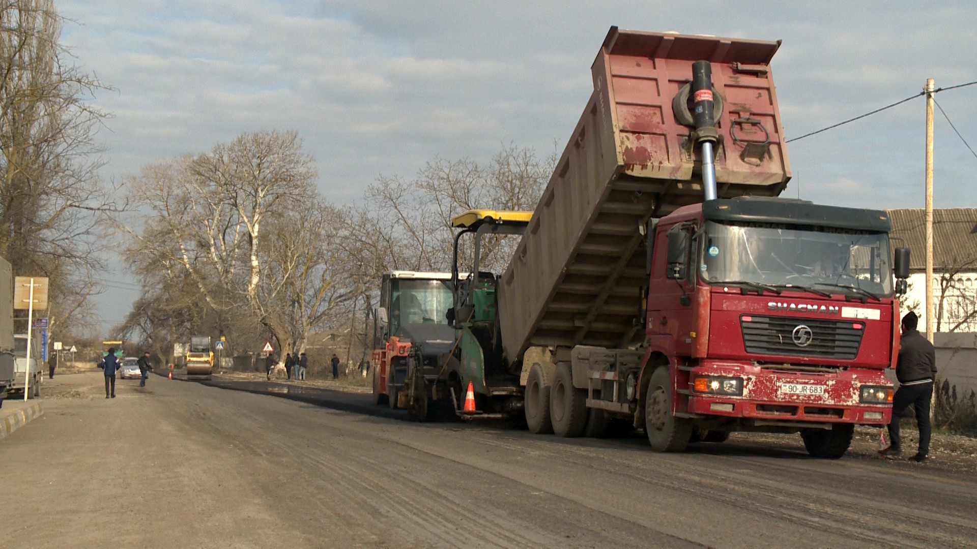 11 Gəndob-Xaçmaz-Yalama avtomobil yolunun 24 km-lik hissəsi bərpa olunur - VİDEO / FOTO