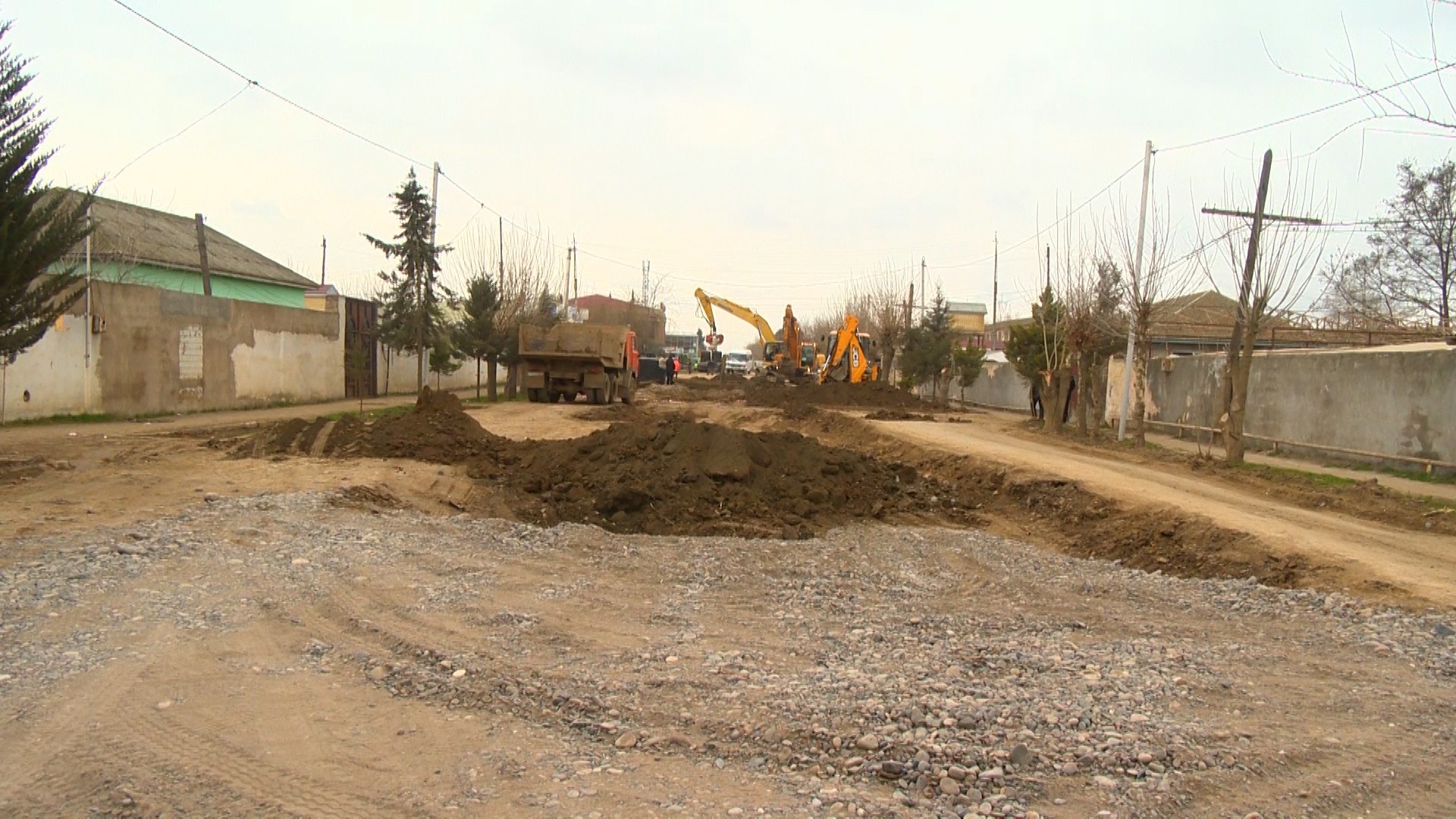 11 Biləsuvarın Zəhmətabad-Bəydili-Xırmandalı-Əliabad avtomobil yolu yenidən qurulur - VİDEO / FOTO