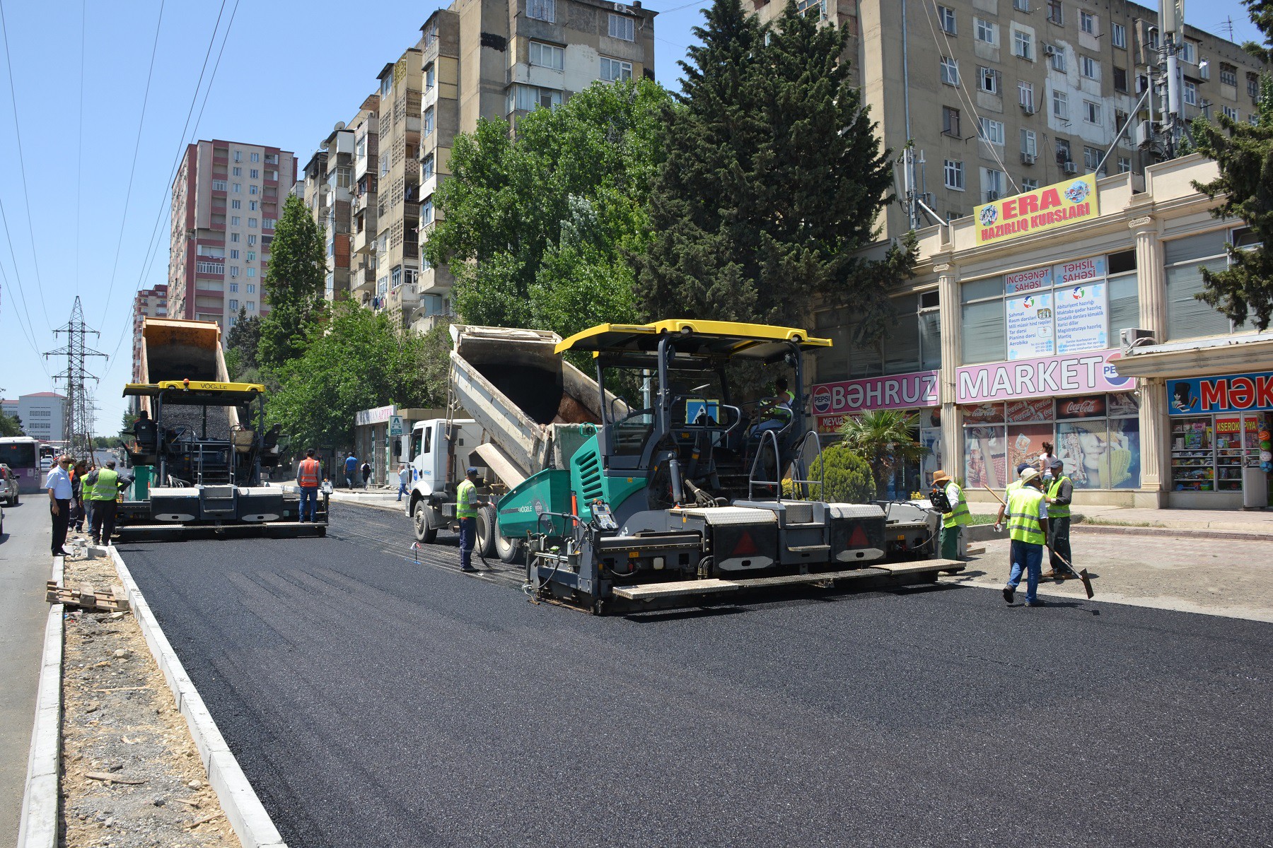 11 H.Seyidzadə küçəsi təmir edildi, Mir Cəlal küçəsində işlər davam etdirilir - VİDEO / FOTO