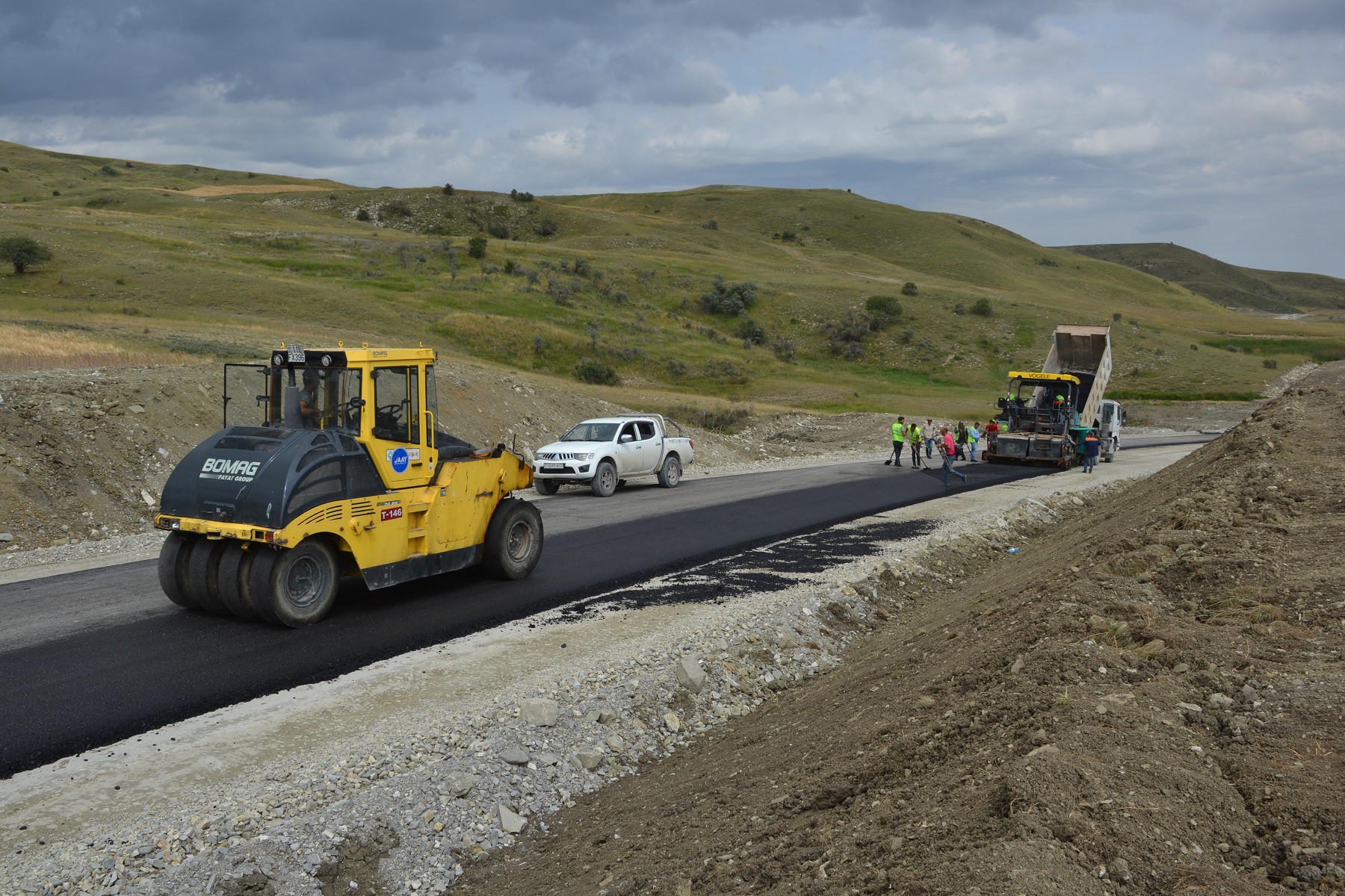 11 Dəmirçi-Lahıc avtomobil yolunun inşası sürətləndirilib - VİDEO / FOTO