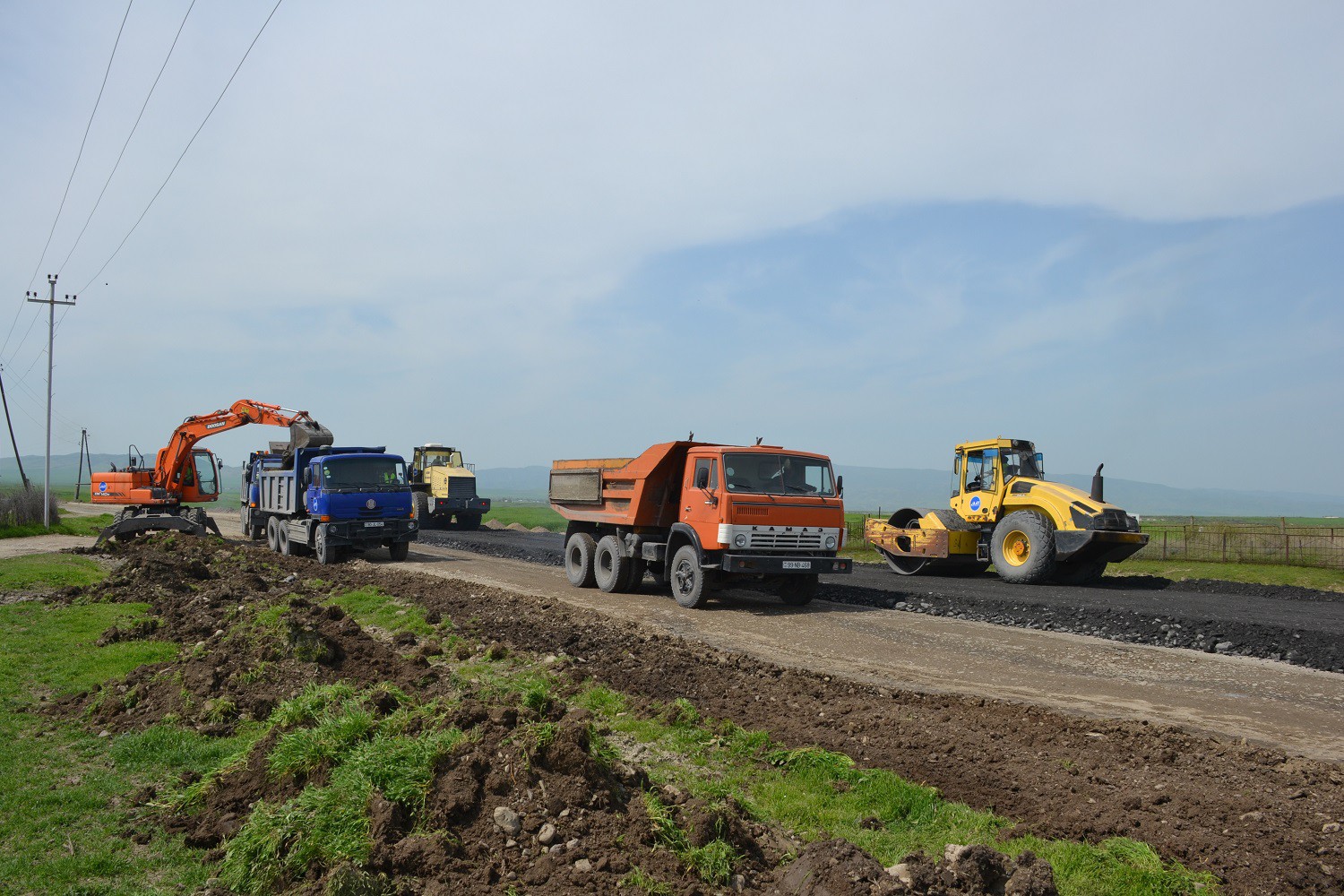 11 Qax-Qıpçaq-Ağyazı avtomobil yolu əsaslı şəkildə yenidən qurulur - VİDEO / FOTO
