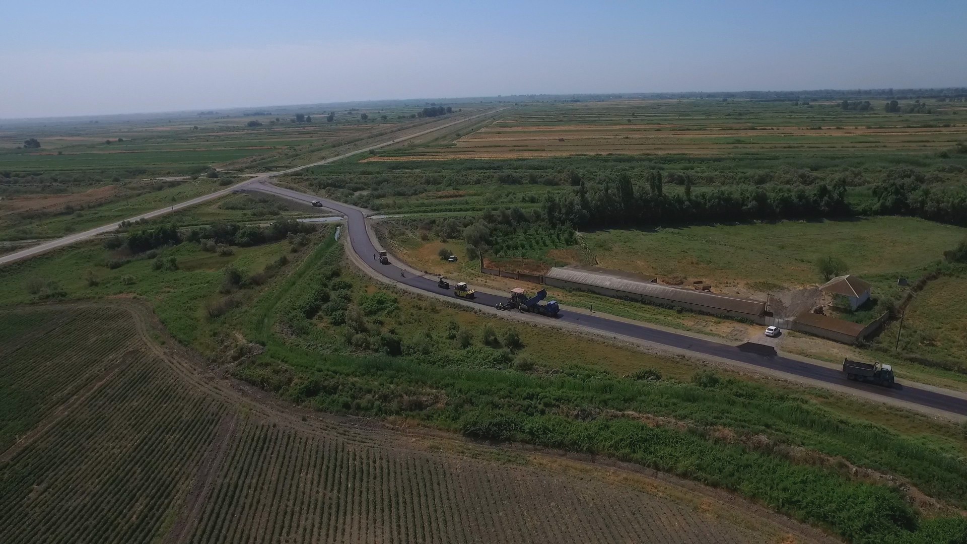 11 11.4 km uzunluğa malik Zərdab-Qaravəlli avtomobil yolu yenidən qurulur