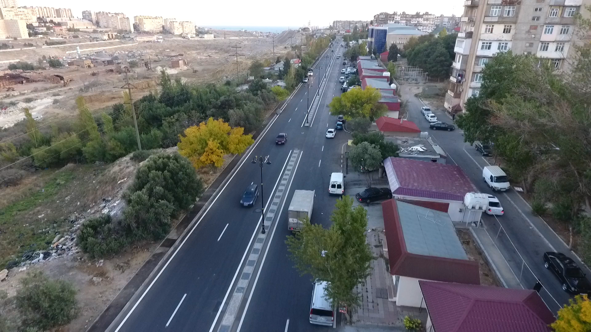 11 Xətai rayonu Səməd bəy Mehmandarov küçəsi yenidən qurulub