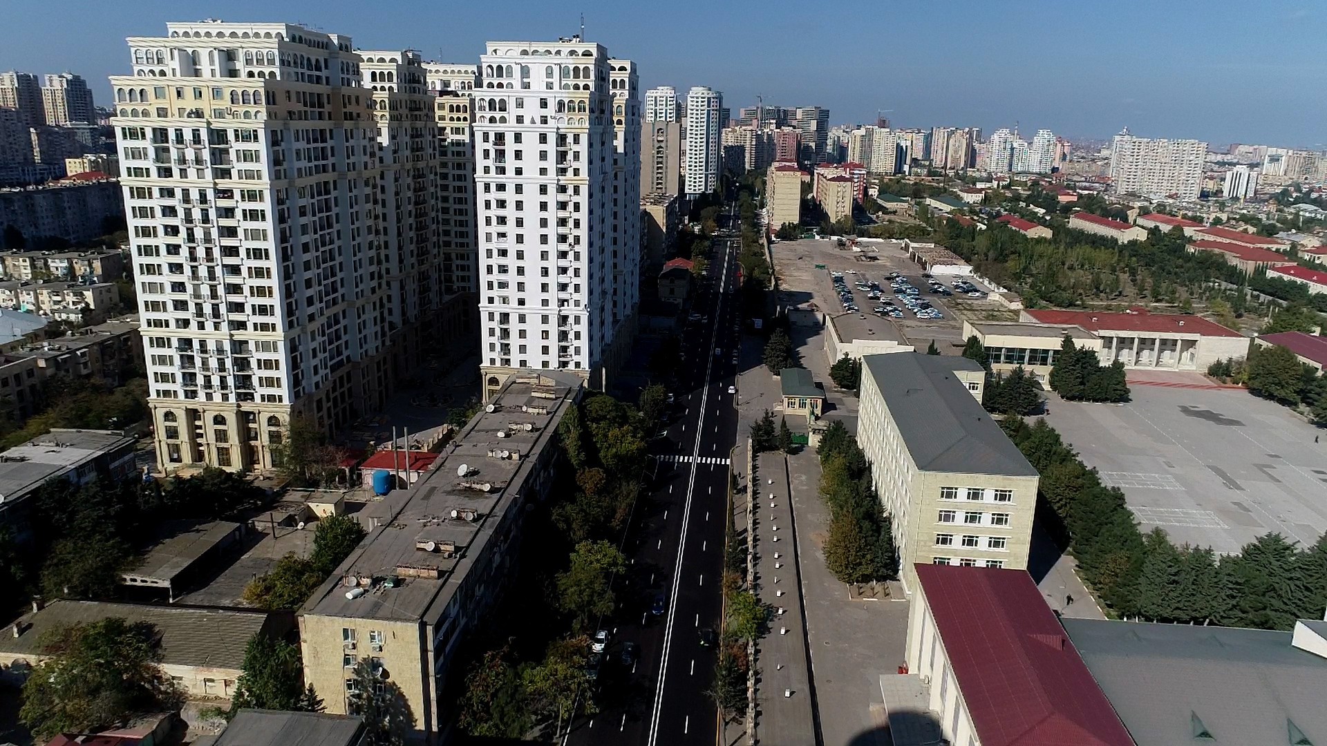 11 Yasamal rayonunda 7 km uzunluğunda küçə və yol yenidən qurulur