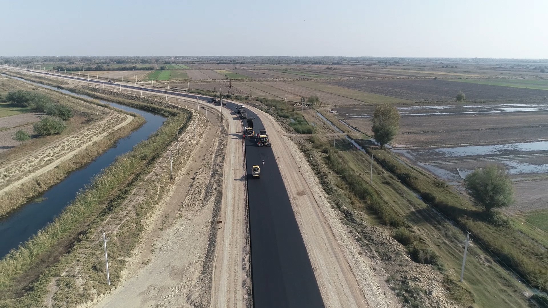 11 Ucar-Zərdab-Ağcabədi yolunun tikintisi bu ilin sonuna qədər yekunlaşacaq