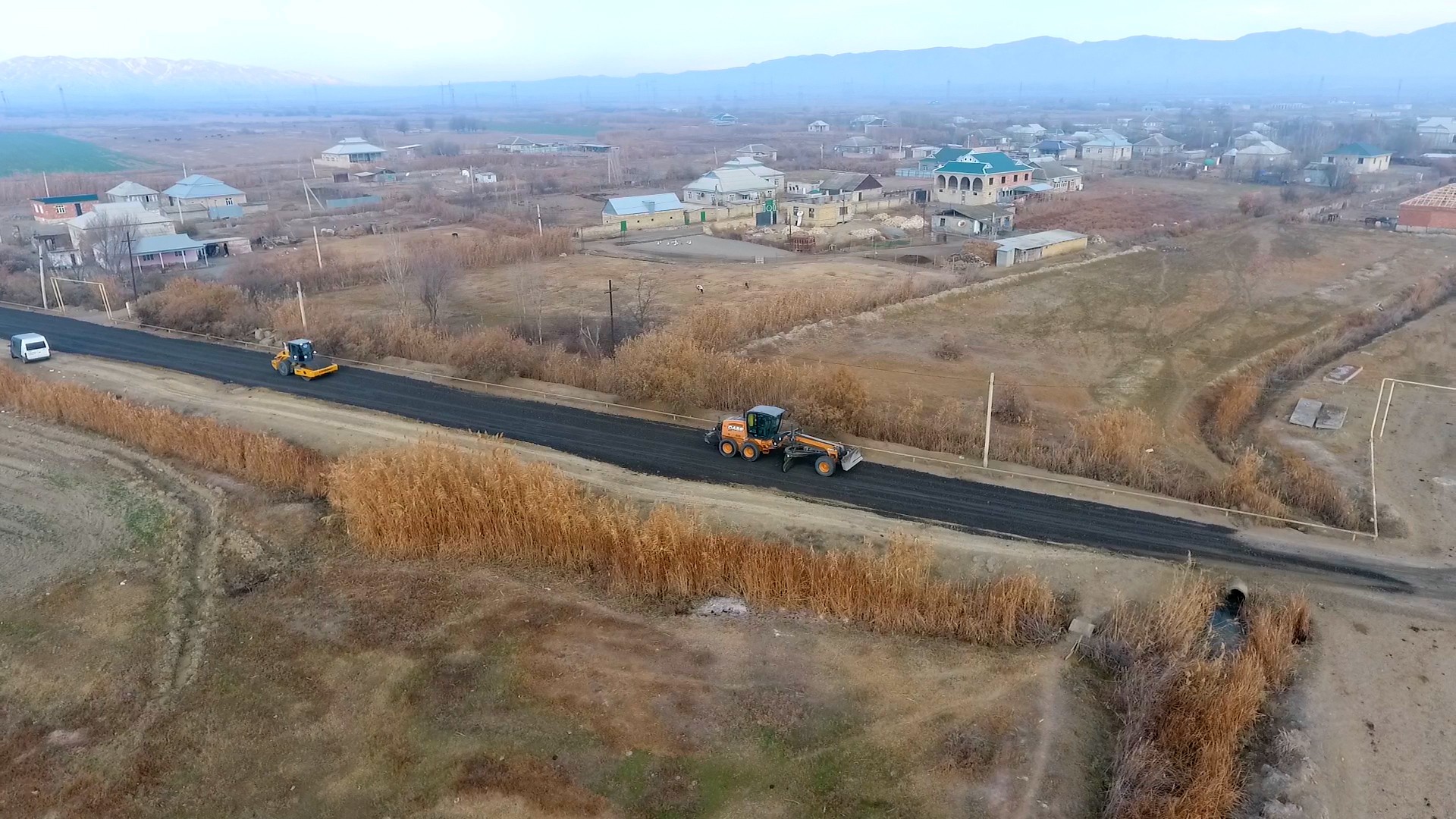 11 Mingəçevir şəhərində 4 yaşayış massivində 11.9  km yol yenidən qurulur