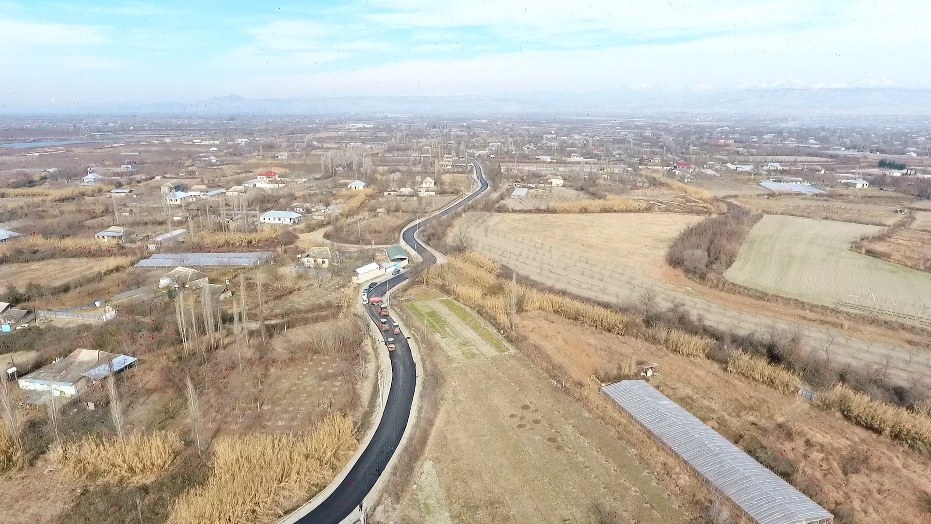 11 Göyçay rayonunda 12.3 km-lik yerli əhəmiyyətli yol yenidən qurulur