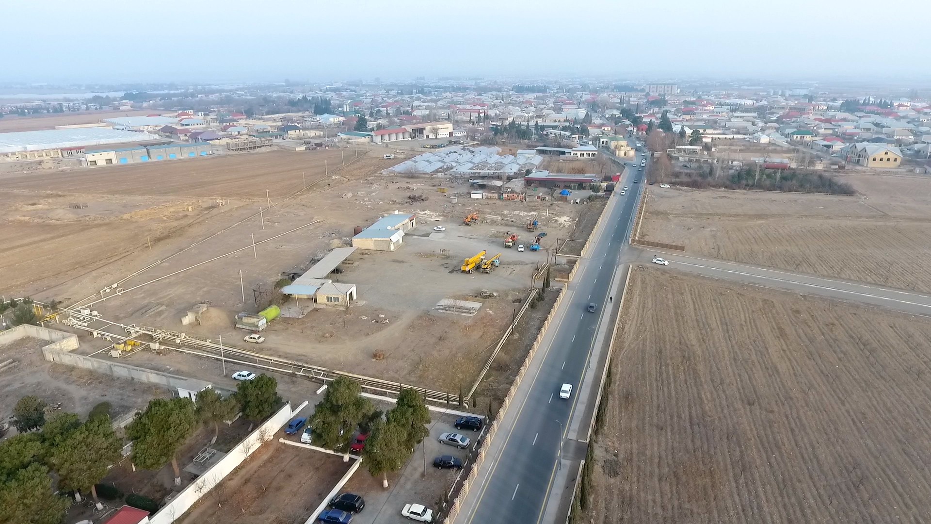 11 Şəmkirdə 3 istiqamət üzrə 32.9 km uzunluğunda yol yenidən qurulub