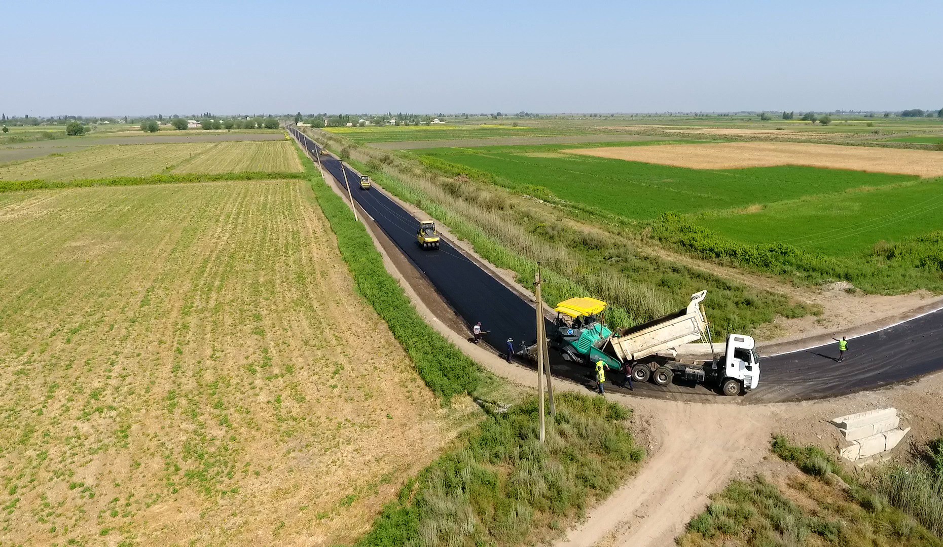 11 Salyanda uzunluğu 11 km olan yerli əhəmiyyətli avtomobil yolu yenidən qurulur