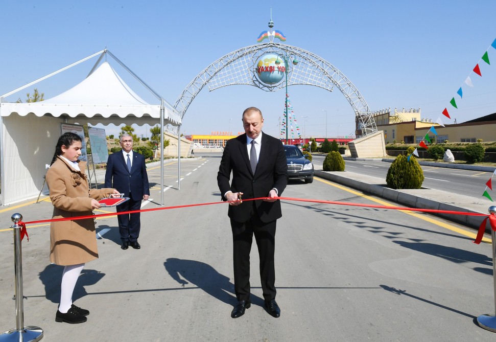 11 Prezident İlham Əliyev Qızılhacılı-Goranboy-Goran-Rəhimli- Veyisli-Qazanbulaq-Borsunlu yolunun açılışında iştirak edib