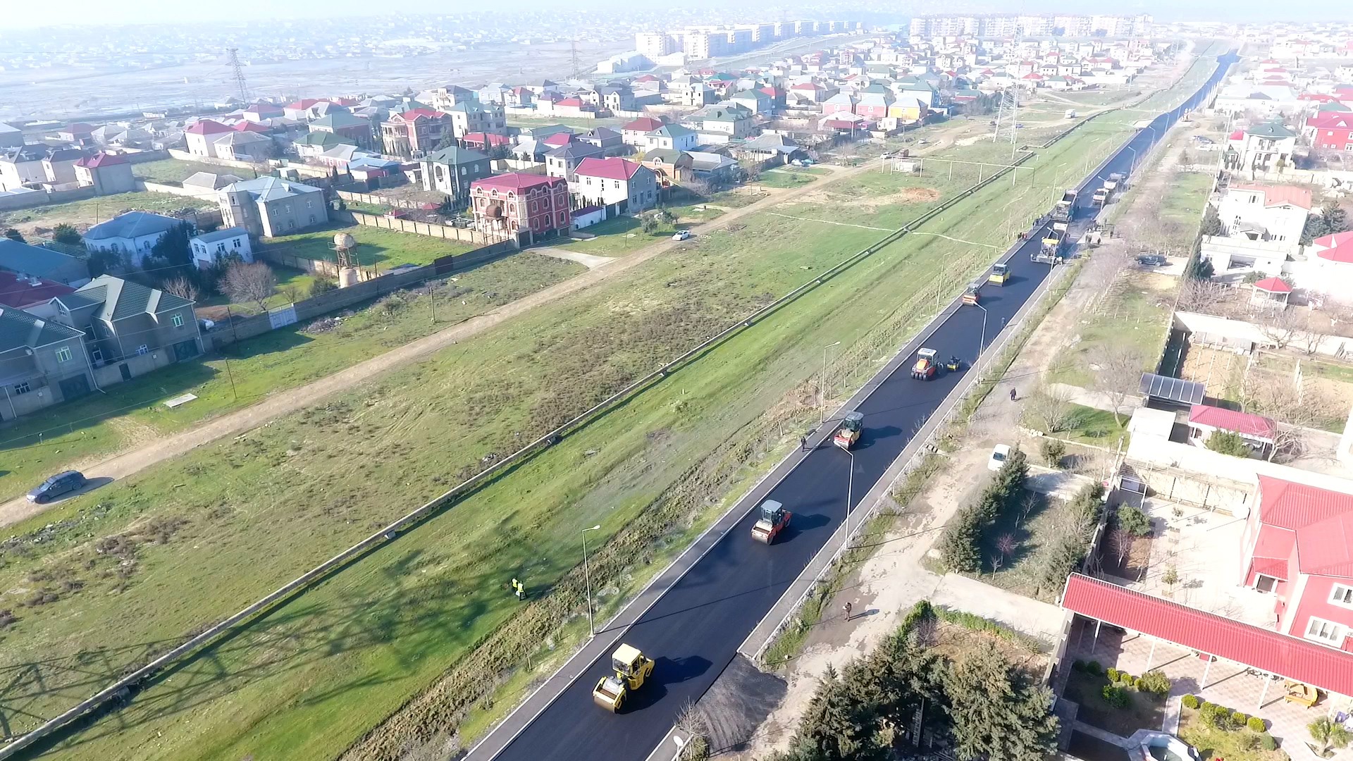 11 Nəqliyyat axınına müsbət təsir edən yol yenidən qurulur