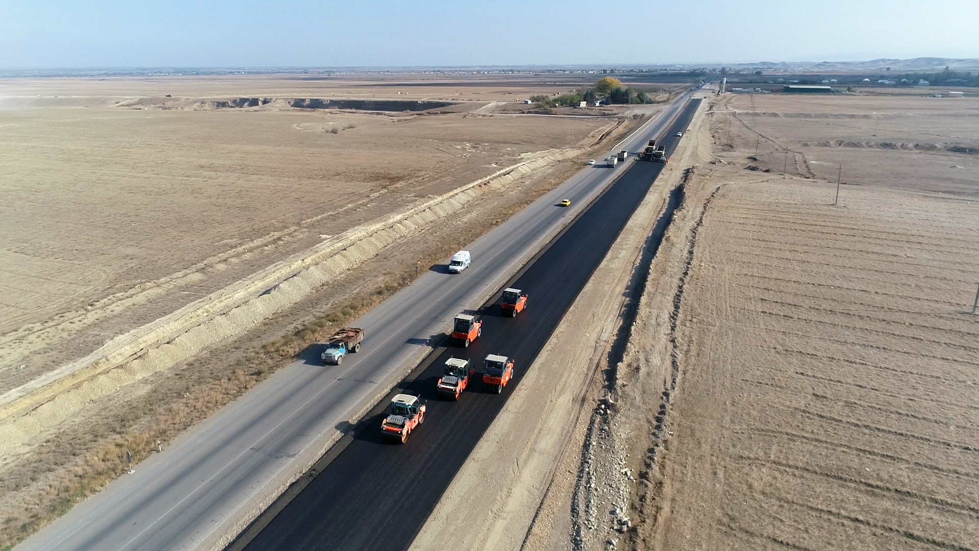 11 M2 magistralının Gəncə-Gürcüstan sərhədi hissəsi 4 zolağa genişləndirilir