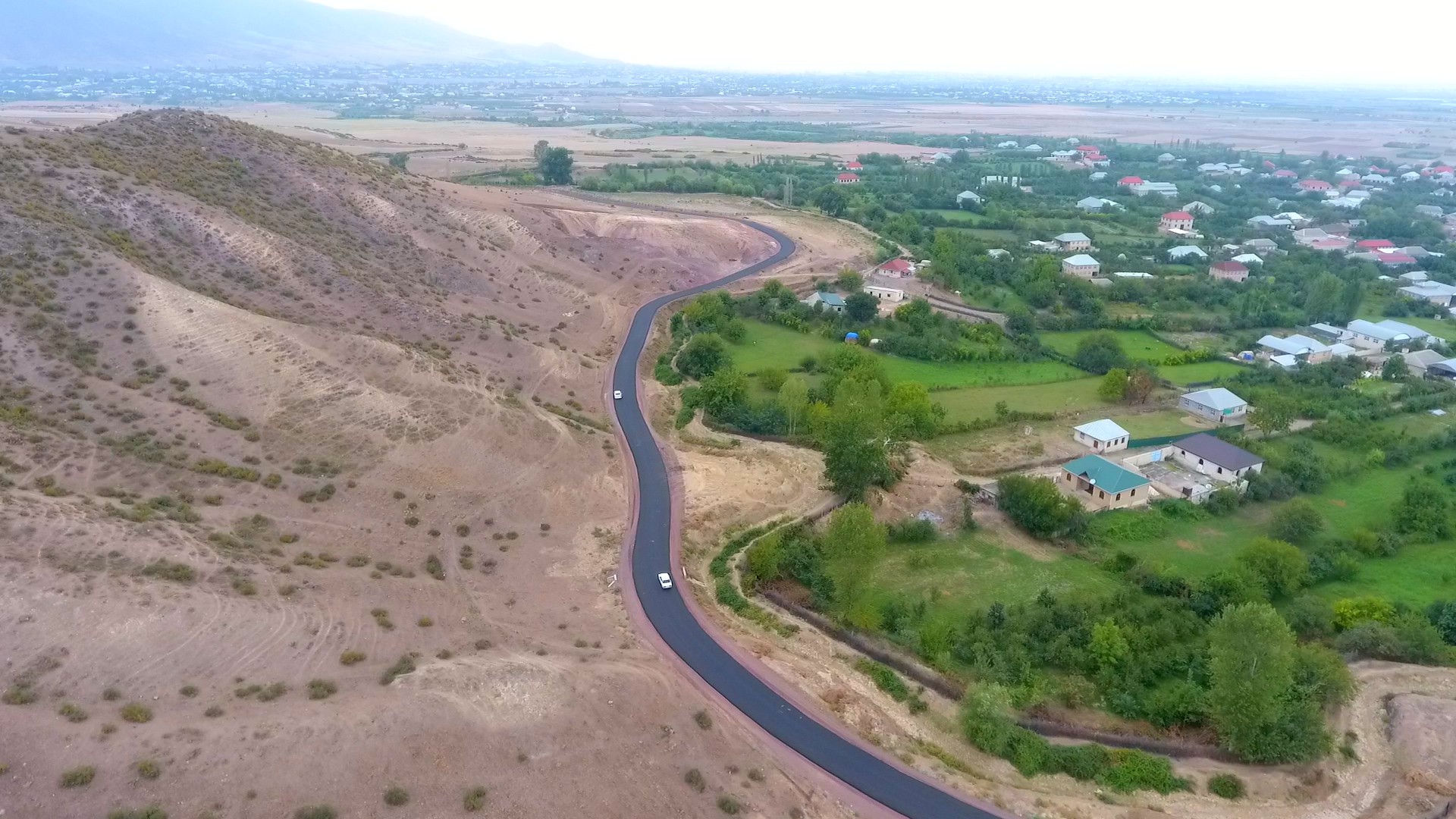 11 Şəmkir rayonunun Zəyəm Cırdaxan–Tatarlı avtomobil yolunun yenidən qurulması yekunlaşır