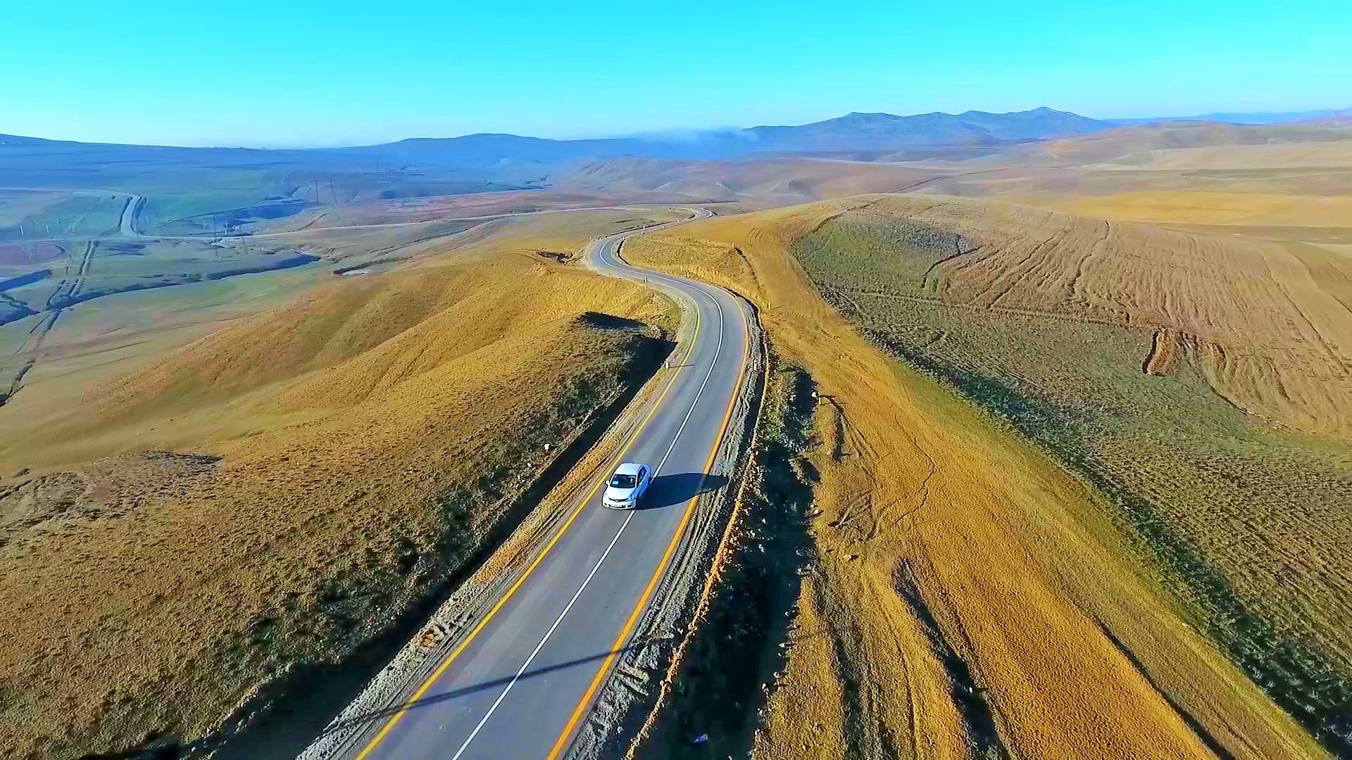 11 Qobustan rayonunun Ərəbqədim–Göydərə avtomobil yolu yenidən qurulub