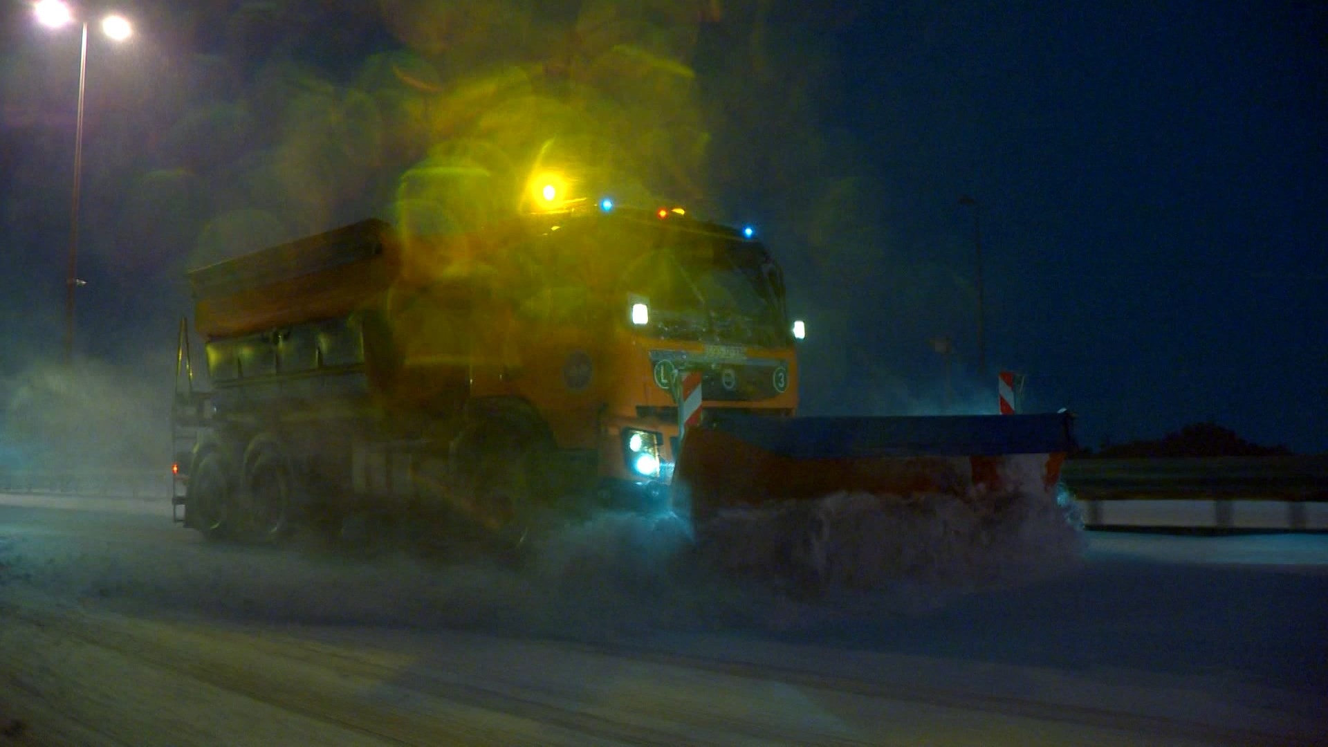 11 Gecə boyu hərəkətin təhlükəsizliyi və fasiləsizliyinin təmin olunması istiqamətində addımlar atılıb