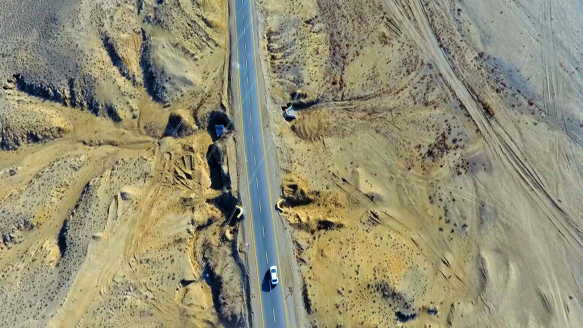 11 Samuxda 39.5 km-lik yerli əhəmiyyətli yol yenidən qurulub