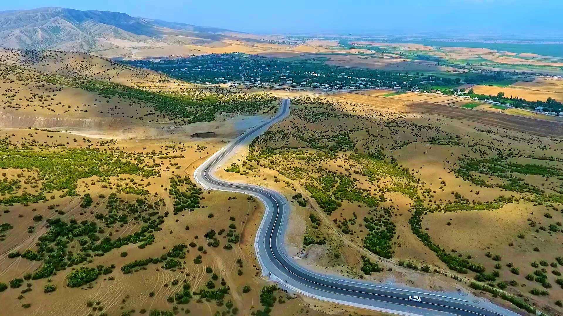 11 Şəki və Yevlaxda 19 km uzunluğa malik 4 kəndin yolu əsaslı şəkildə yenidən qurulub