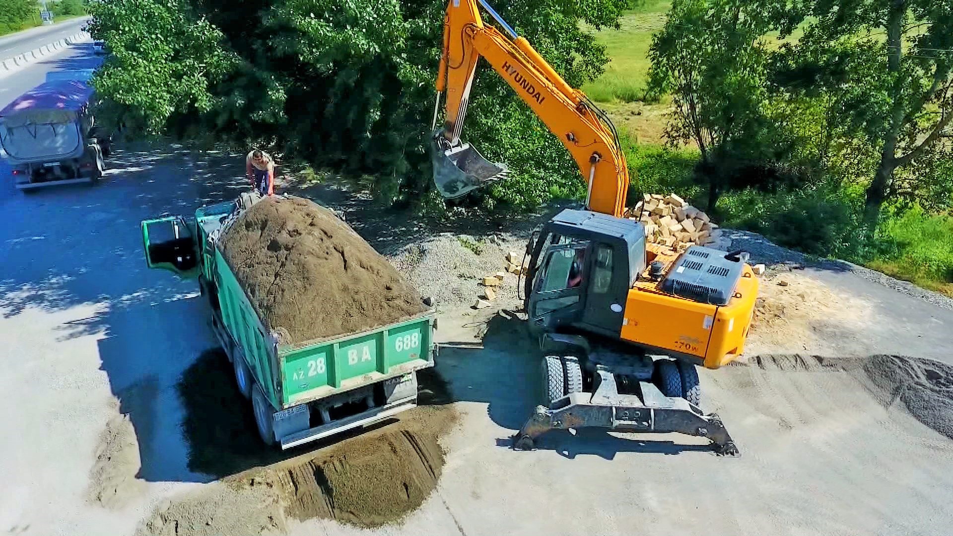 11 Yükdaşıma qaydalarını və kütlə parametrlərini pozanlara qarşı yoxlamalar davam etdirilir