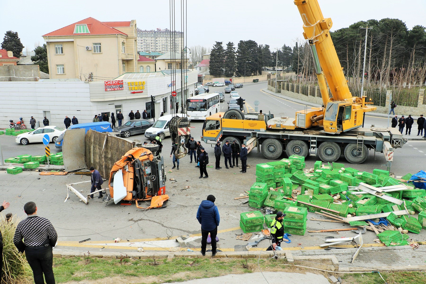 11 Qəza zamanı yol təsərrüfatına ciddi ziyan dəyib