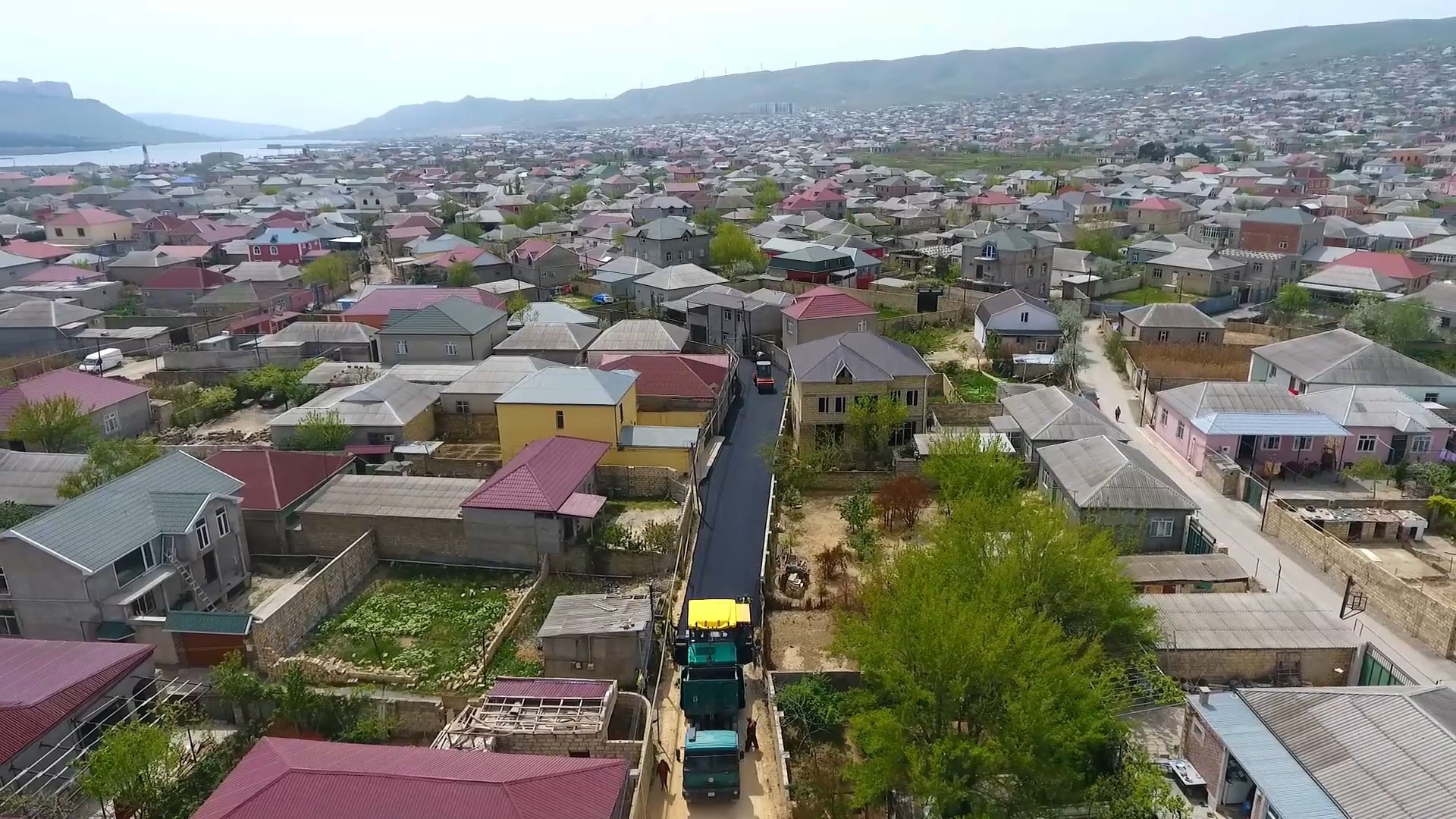 11 Binəqədi rayonu üzrə 15 km-dən çox küçə və yol təmir edilir