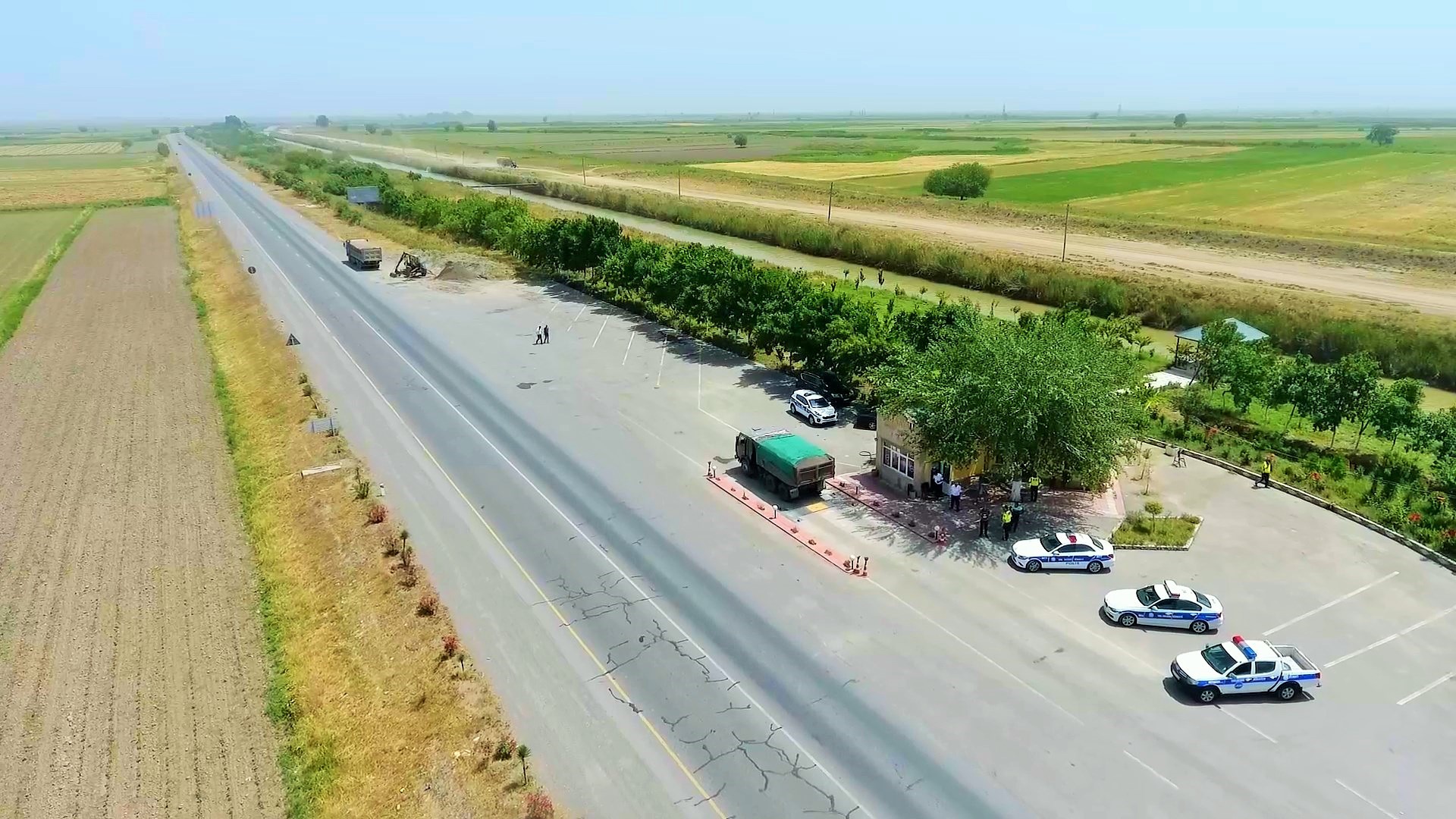 11 Avtonəqliyyat vasitəsini normadan artıq yükləyənlərə qarşı yoxlamalar aparılır