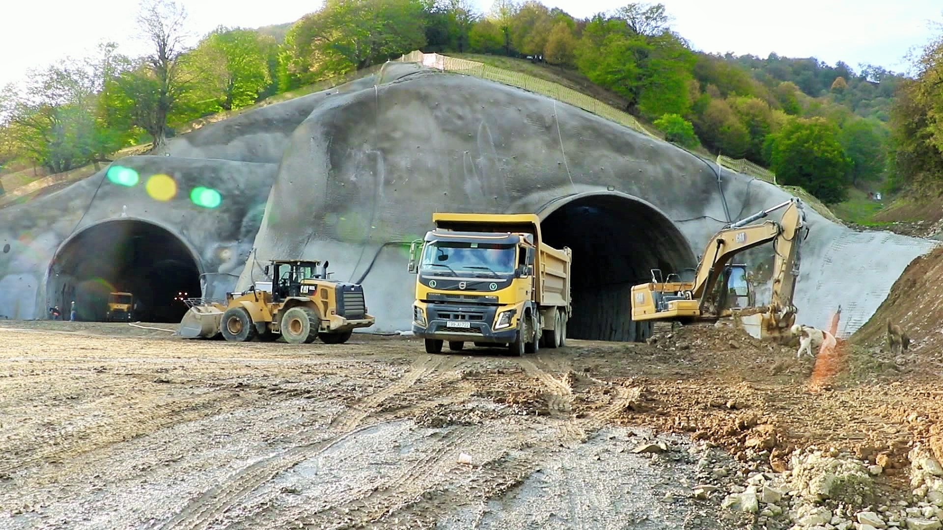 11 Toğanalı-Kəlbəcər avtomobil yolunda Murovdağ tunelinin inşası davam etdirilir - FOTO