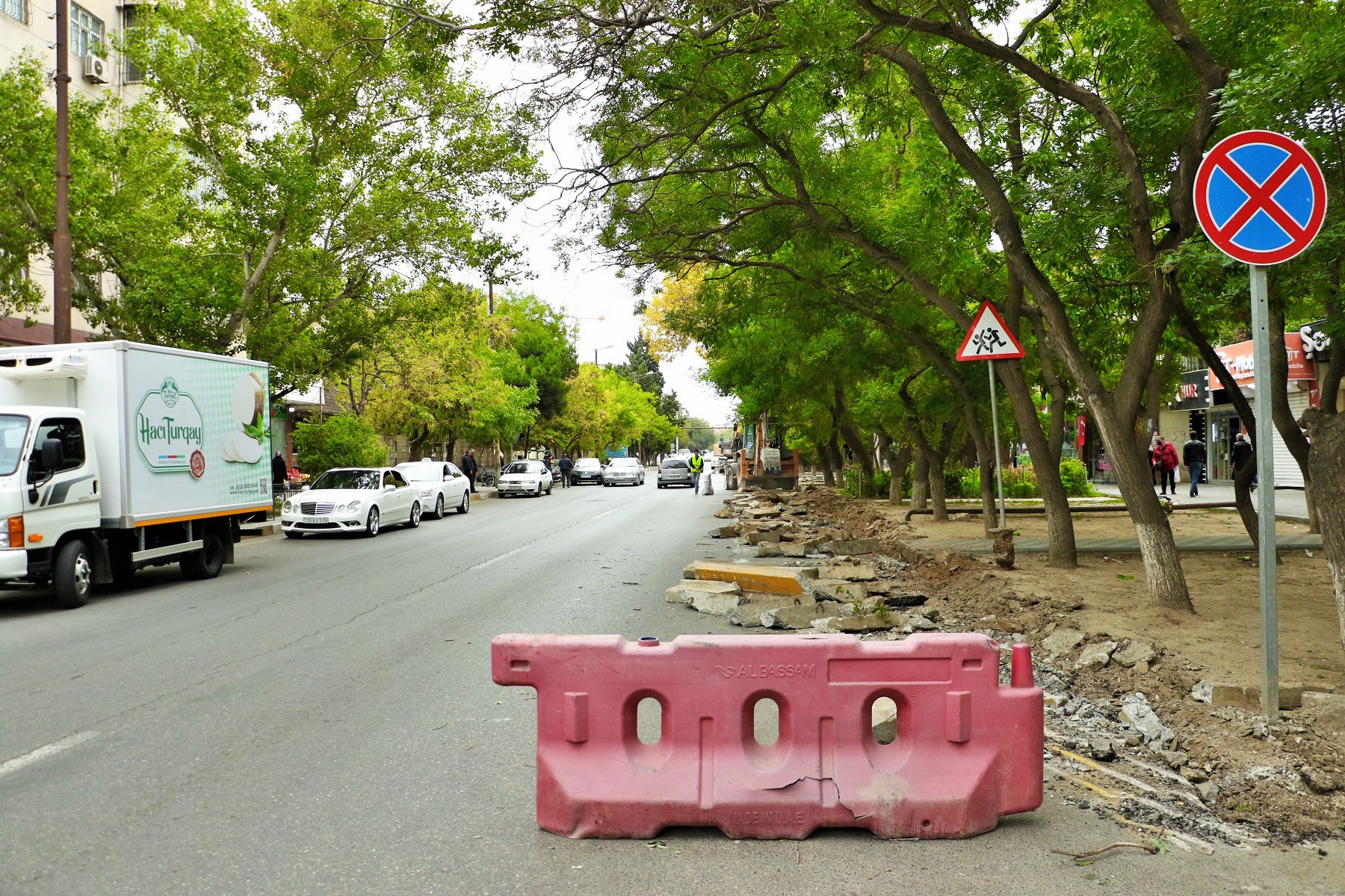 11 Nərimanov rayonunda Ağa Nemətulla küçəsinin təmirinə başlanılıb